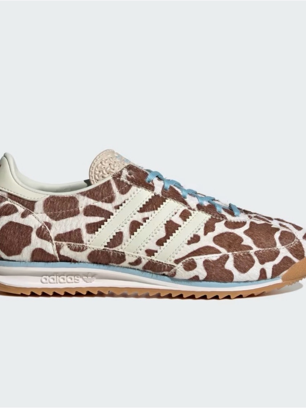 NWT Adidas Giraffe Print Sneakers